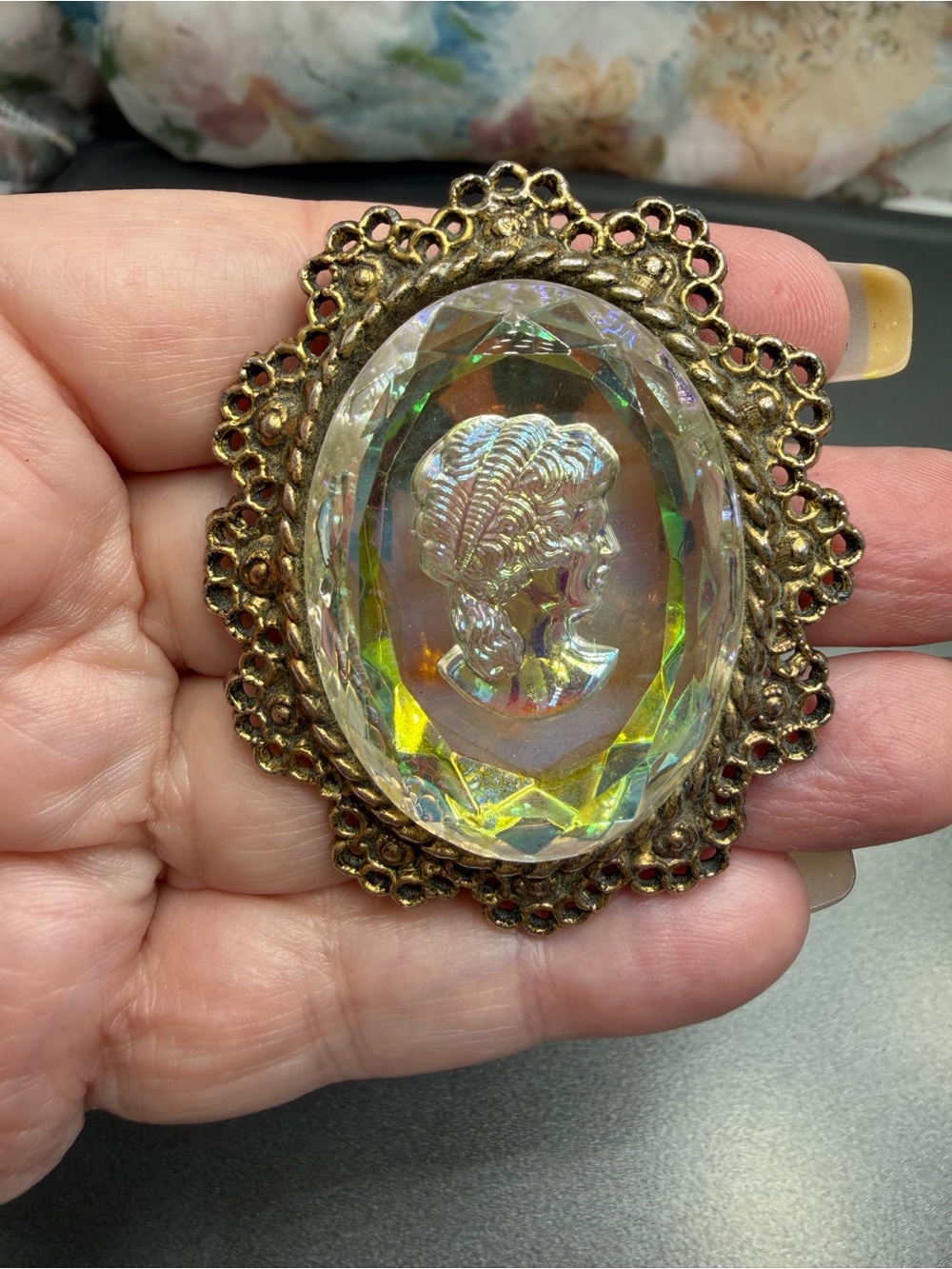 Vintage Aurora Crystal Cameo Brooch #10cam